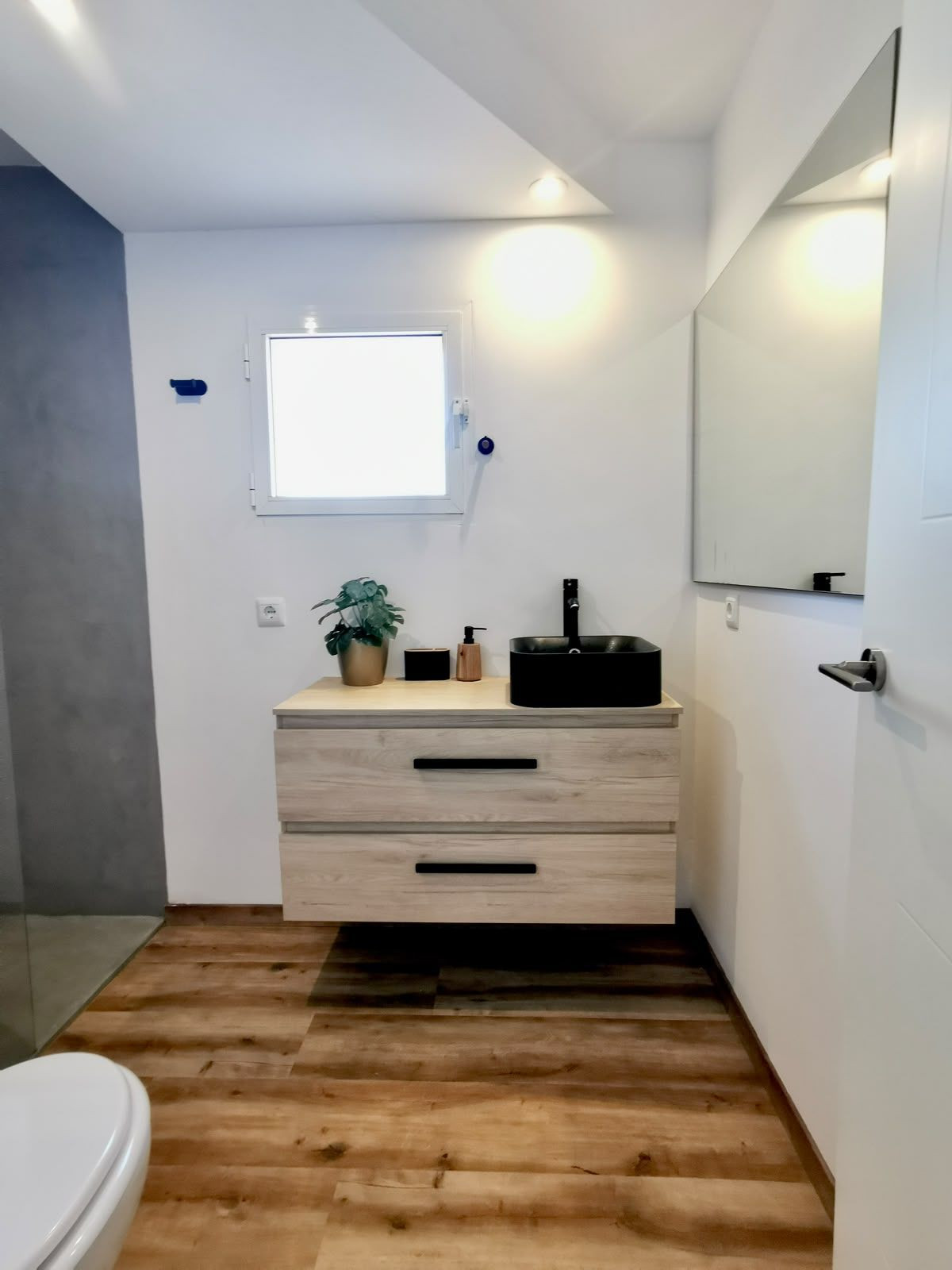 3 Bed Apartment for sale in Estepona Costa Del Sol, Málaga, Spain