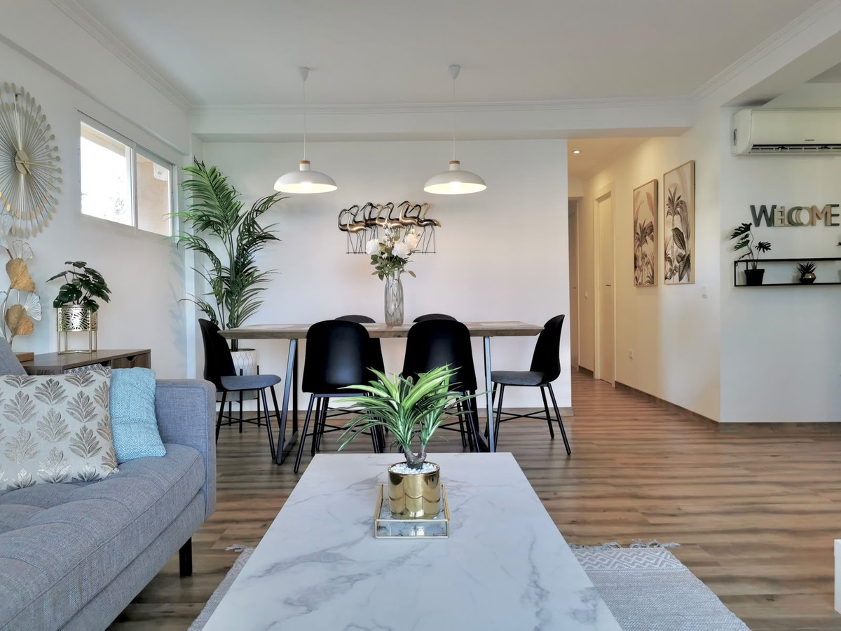 3 Bed Apartment for sale in Estepona Costa Del Sol, Málaga, Spain