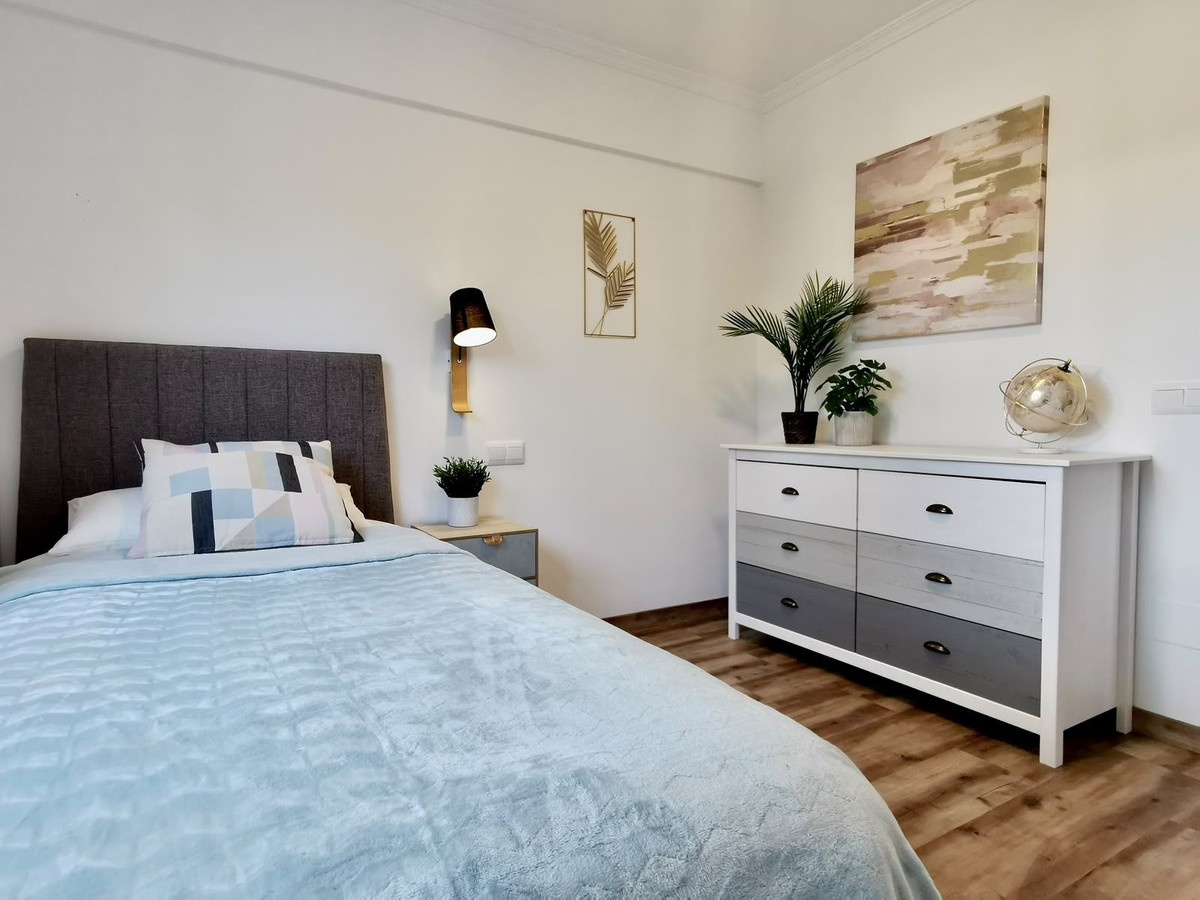 3 Bed Apartment for sale in Estepona Costa Del Sol, Málaga, Spain
