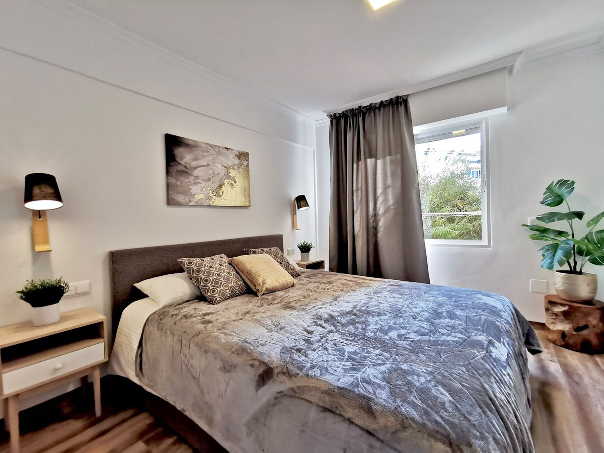 3 Bed Apartment for sale in Estepona Costa Del Sol, Málaga, Spain