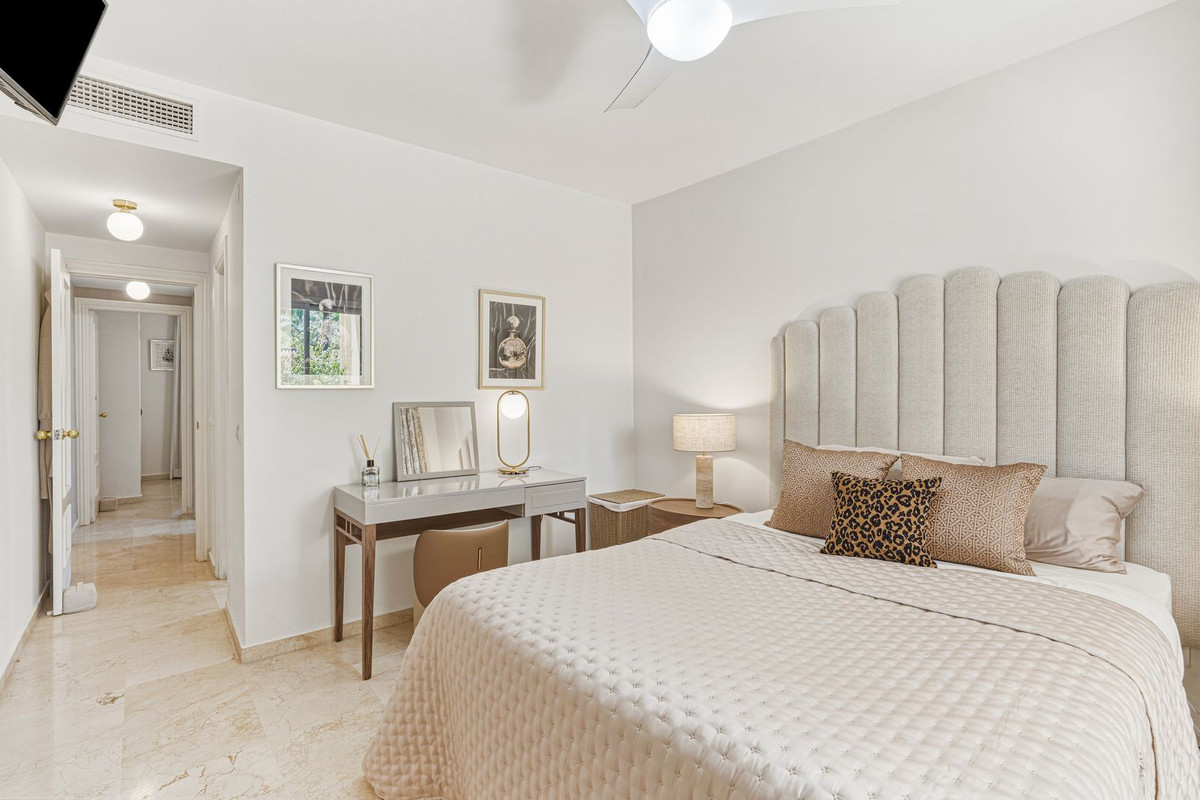 2 Bed Apartment for sale in Guadalmina Alta Costa Del Sol, Málaga, Spain