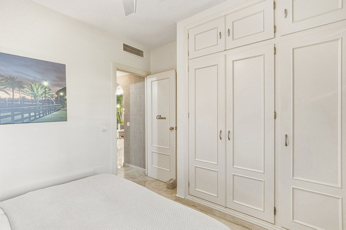 2 Bed Apartment for sale in Guadalmina Alta Costa Del Sol, Málaga, Spain