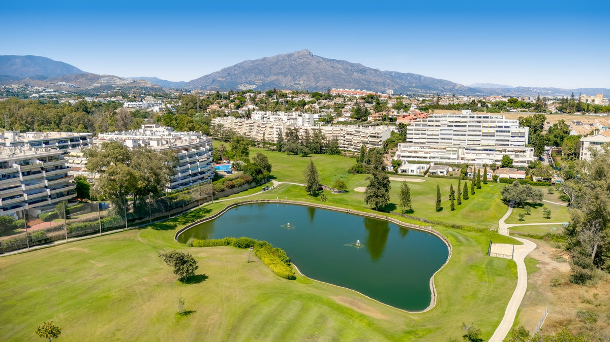 2 Bed Apartment for sale in Guadalmina Alta Costa Del Sol, Málaga, Spain
