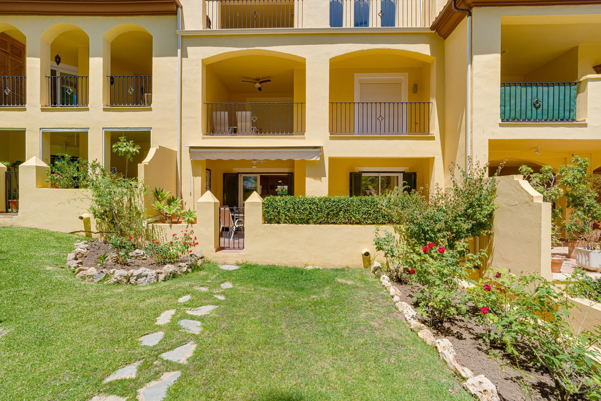 2 Bed Apartment for sale in Guadalmina Alta Costa Del Sol, Málaga, Spain