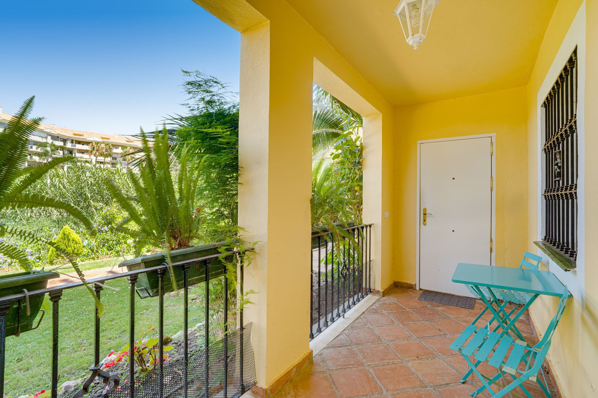 2 Bed Apartment for sale in Guadalmina Alta Costa Del Sol, Málaga, Spain