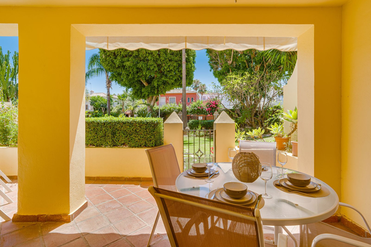 2 Bed Apartment for sale in Guadalmina Alta Costa Del Sol, Málaga, Spain