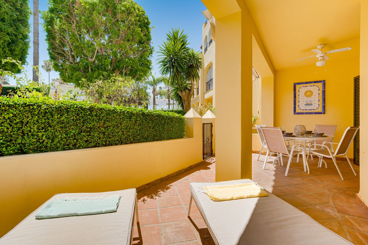 2 Bed Apartment for sale in Guadalmina Alta Costa Del Sol, Málaga, Spain