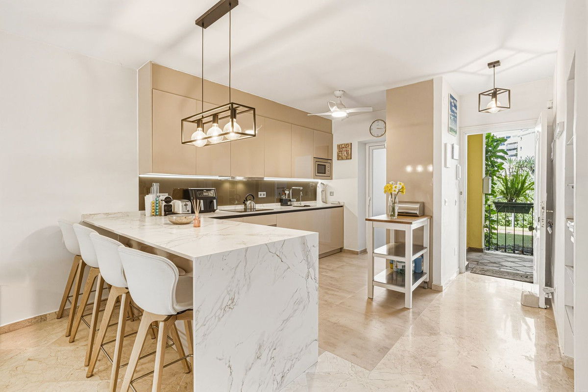 2 Bed Apartment for sale in Guadalmina Alta Costa Del Sol, Málaga, Spain