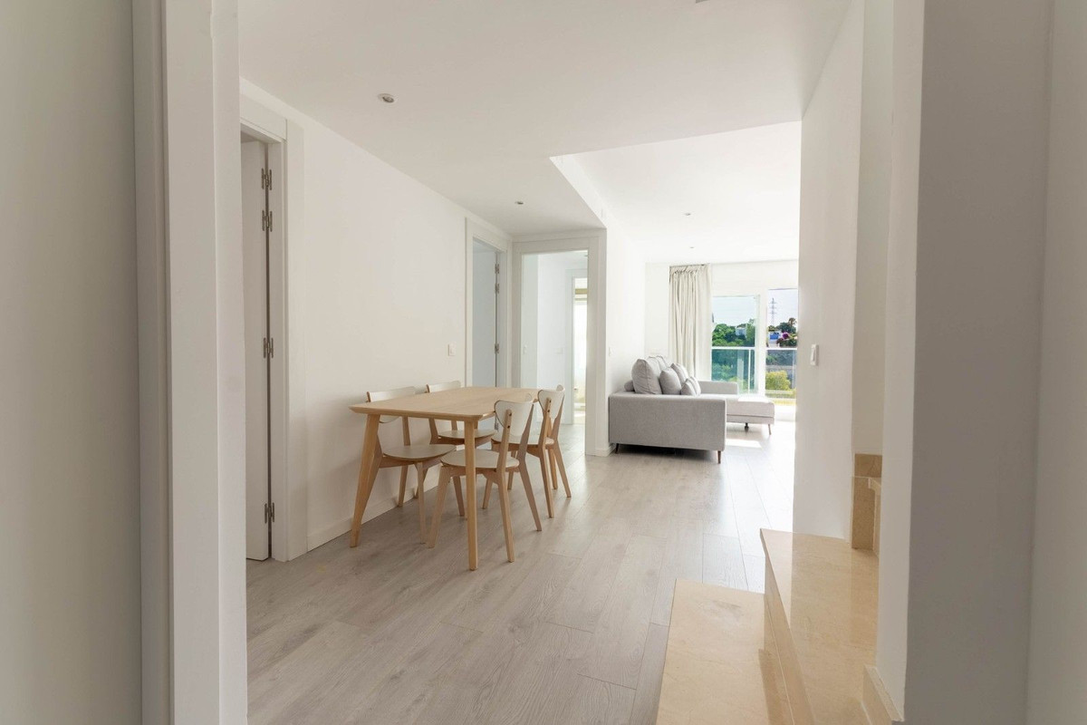 4 Bed Apartment for sale in Torreblanca Costa Del Sol, Málaga, Spain