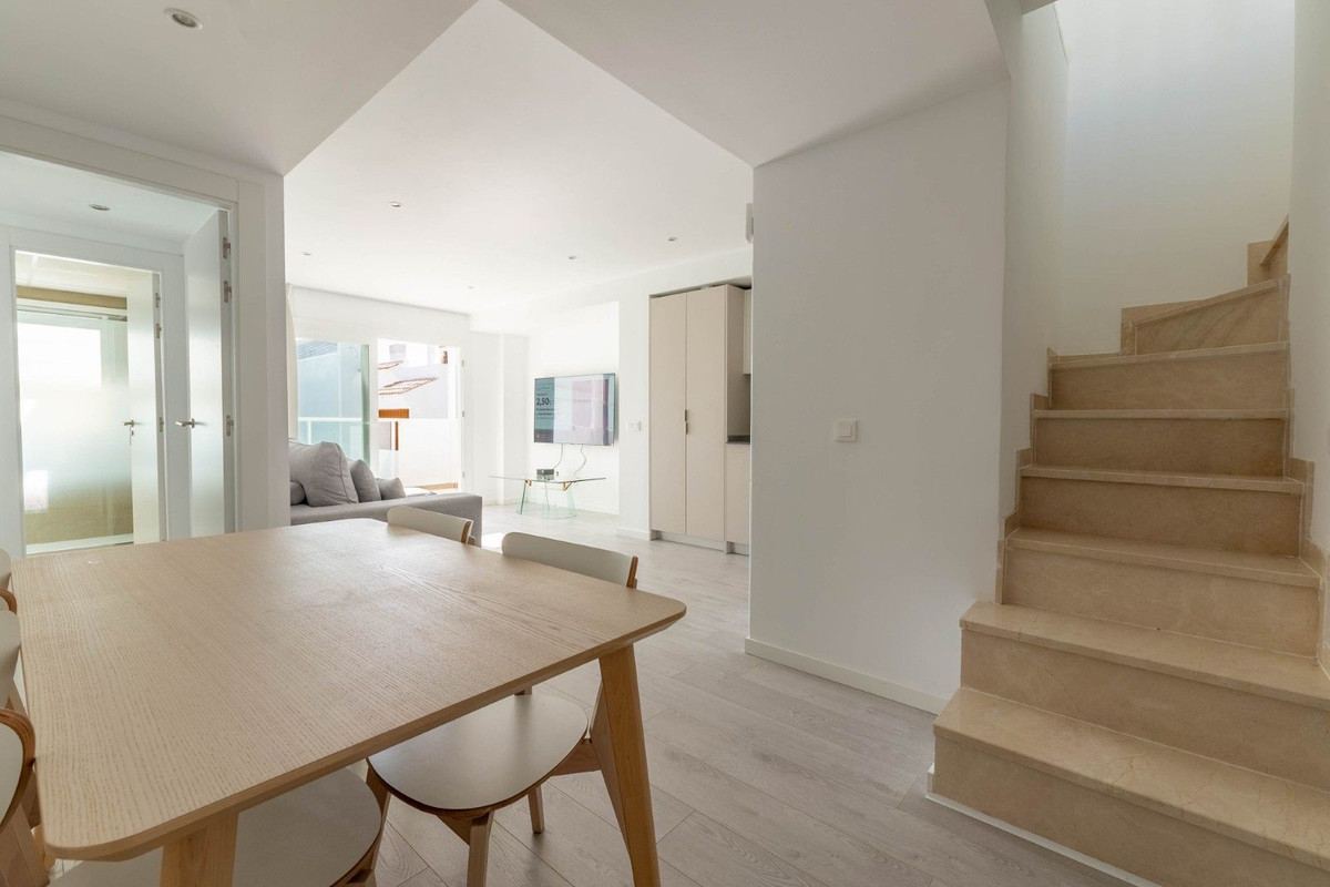 4 Bed Apartment for sale in Torreblanca Costa Del Sol, Málaga, Spain