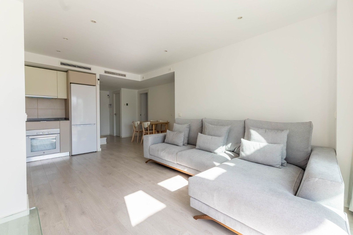 4 Bed Apartment for sale in Torreblanca Costa Del Sol, Málaga, Spain