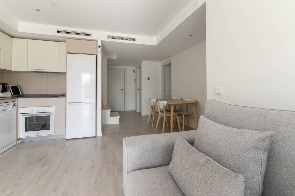 4 Bed Apartment for sale in Torreblanca Costa Del Sol, Málaga, Spain