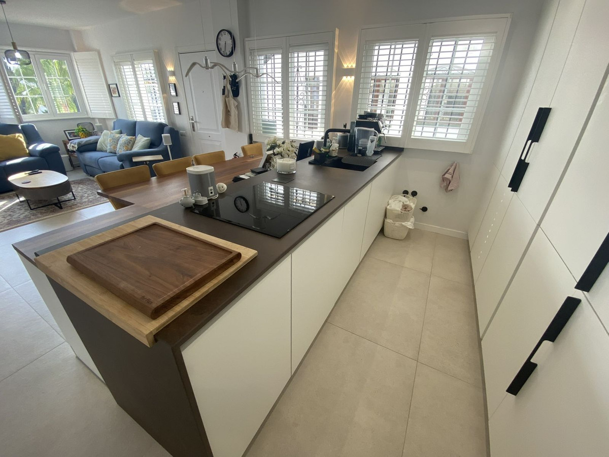 2 Bed Apartment for sale in Nueva Andalucía Costa Del Sol, Málaga, Spain