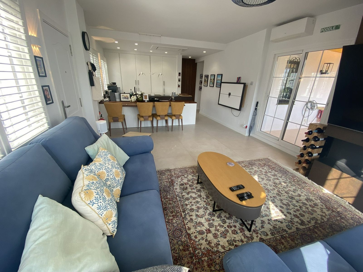 2 Bed Apartment for sale in Nueva Andalucía Costa Del Sol, Málaga, Spain