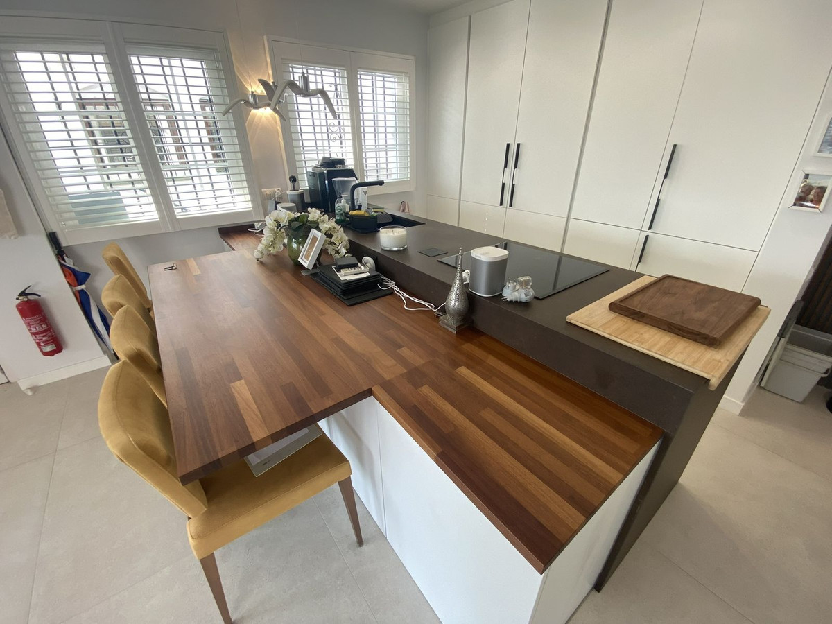 2 Bed Apartment for sale in Nueva Andalucía Costa Del Sol, Málaga, Spain
