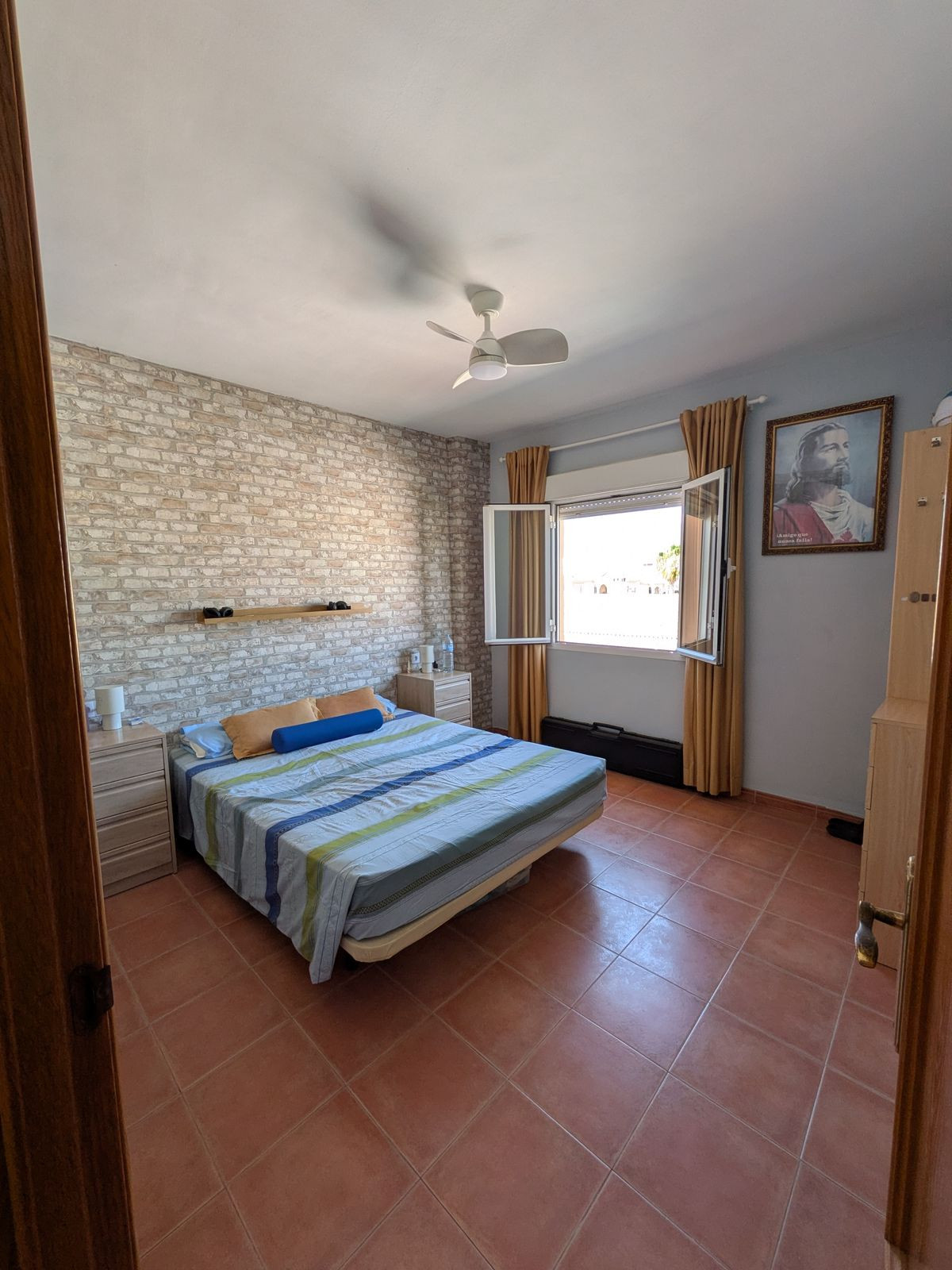 3 Bed Apartment for sale in San Pedro De Alcántara Costa Del Sol, Málaga, Spain