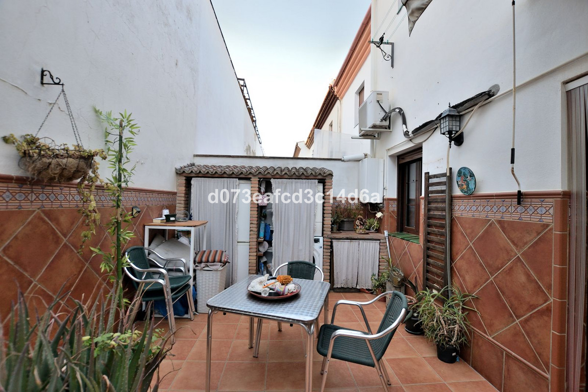 4 Bed Townhouse for sale in Ronda Costa Del Sol, Málaga, Spain