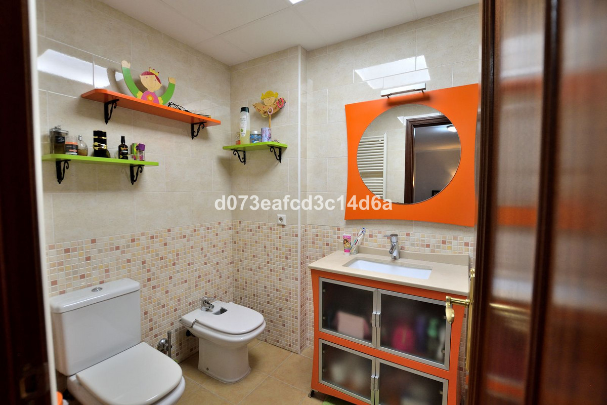 4 Bed Townhouse for sale in Ronda Costa Del Sol, Málaga, Spain