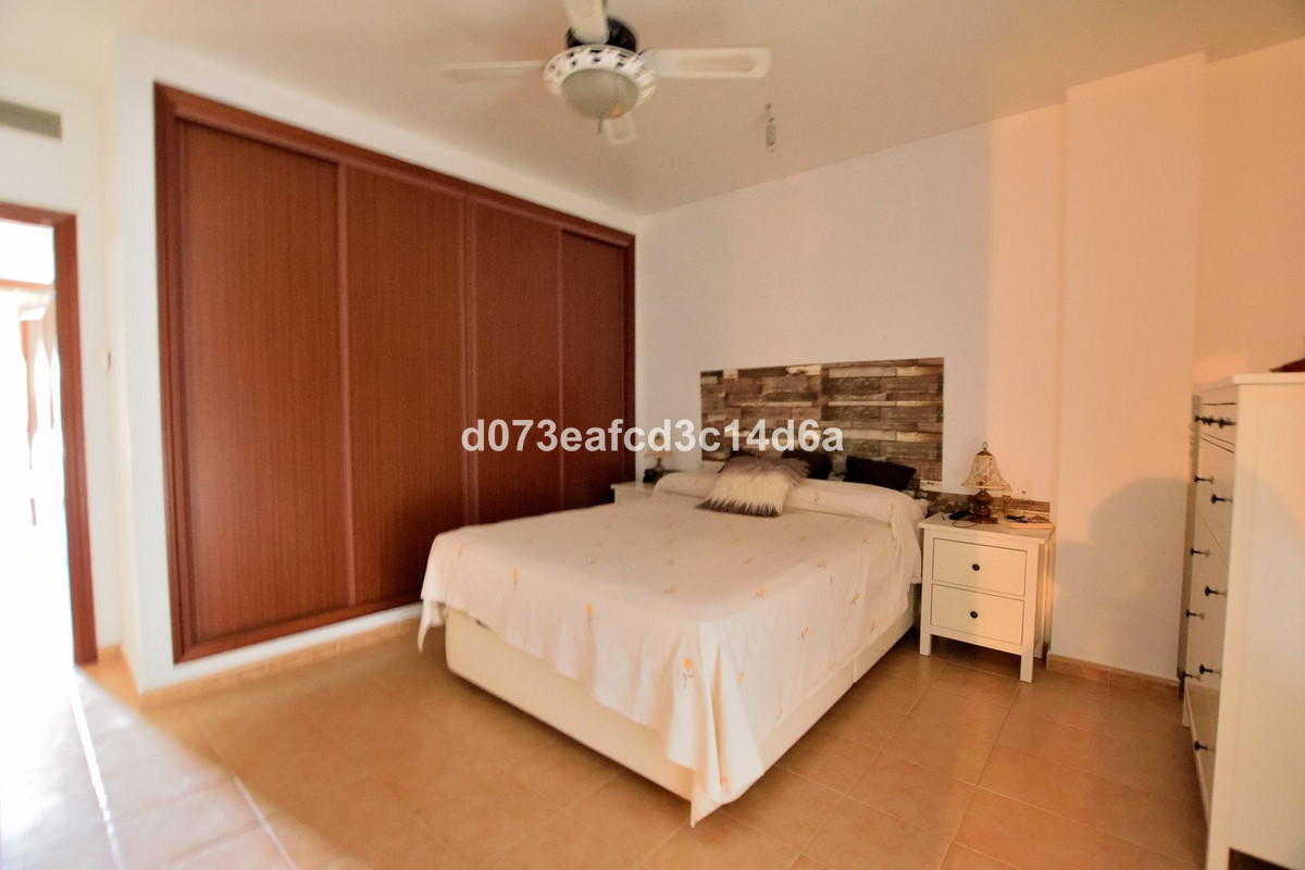 4 Bed Townhouse for sale in Ronda Costa Del Sol, Málaga, Spain
