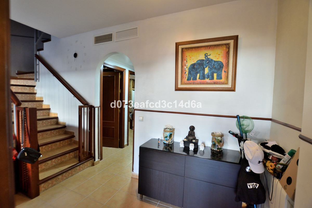 4 Bed Townhouse for sale in Ronda Costa Del Sol, Málaga, Spain