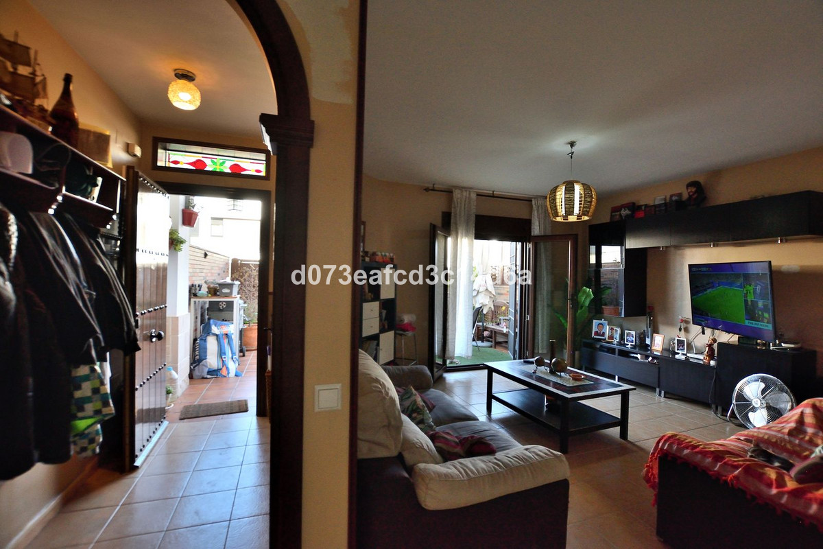 4 Bed Townhouse for sale in Ronda Costa Del Sol, Málaga, Spain