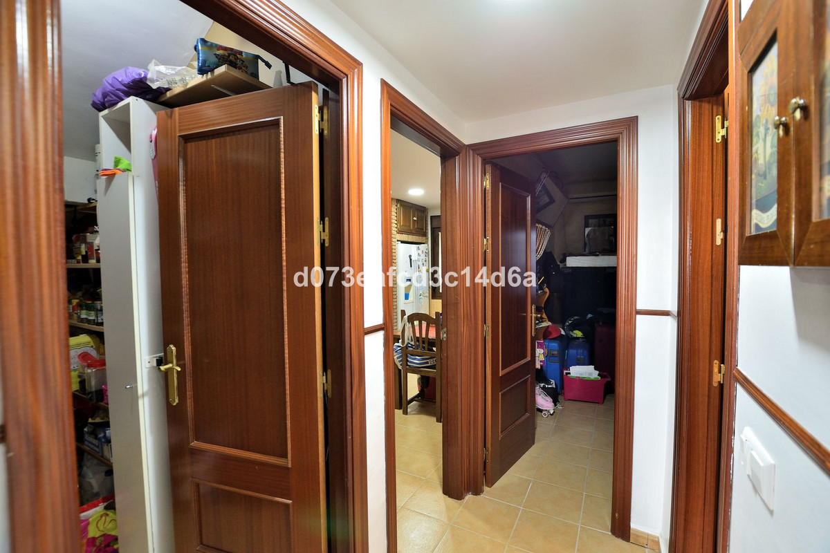 4 Bed Townhouse for sale in Ronda Costa Del Sol, Málaga, Spain