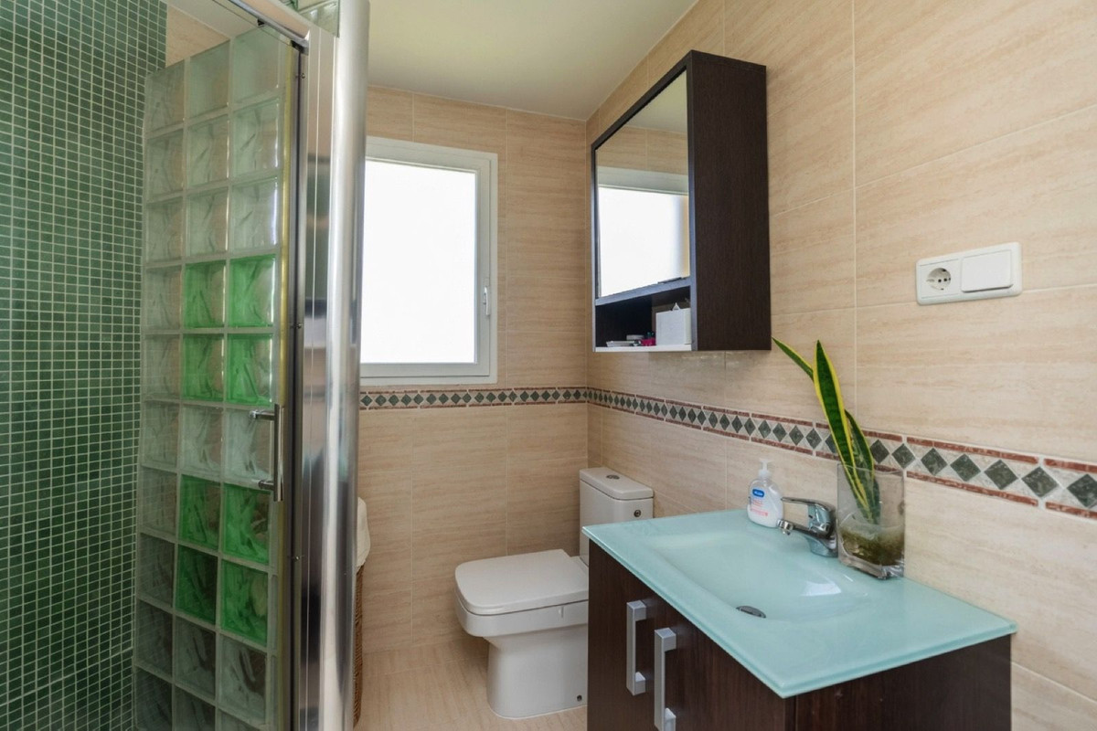 3 Bed Apartment for sale in Bel Air Costa Del Sol, Málaga, Spain