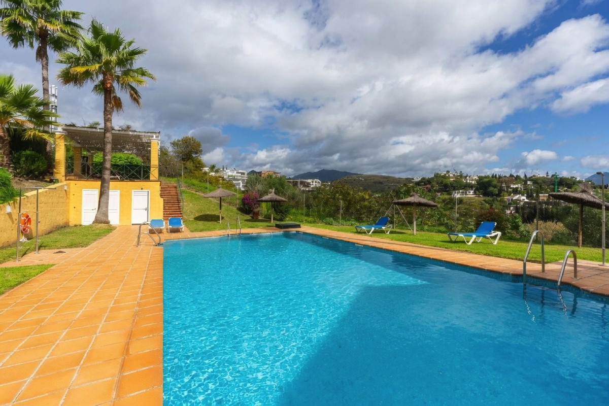 3 Bed Apartment for sale in Bel Air Costa Del Sol, Málaga, Spain