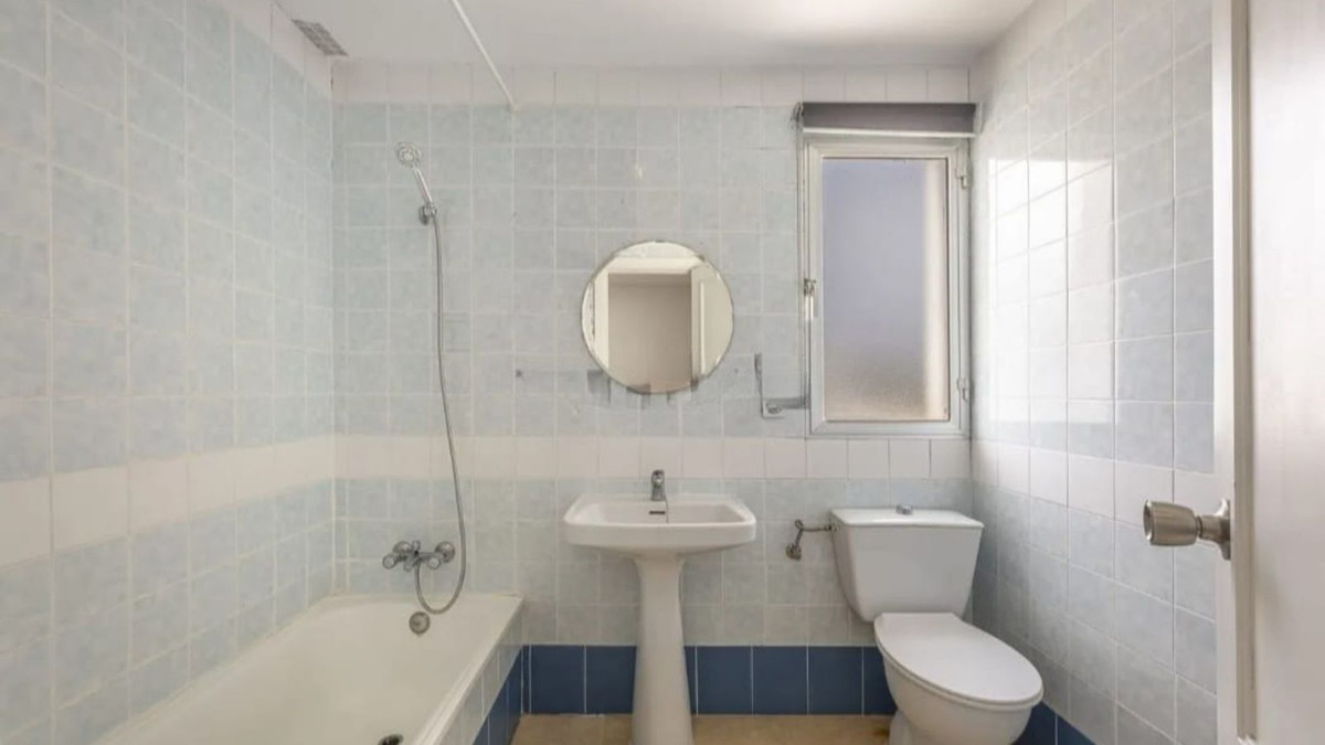 3 Bed Townhouse for sale in Estepona Costa Del Sol, Málaga, Spain