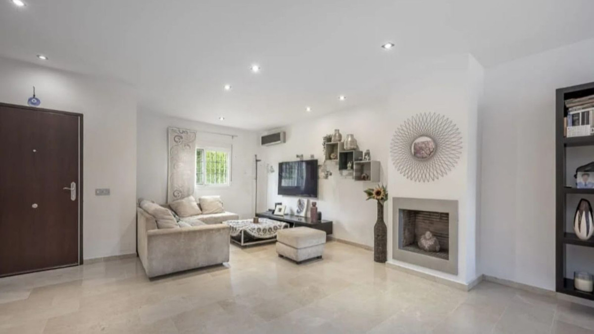 3 Bed Townhouse for sale in Estepona Costa Del Sol, Málaga, Spain