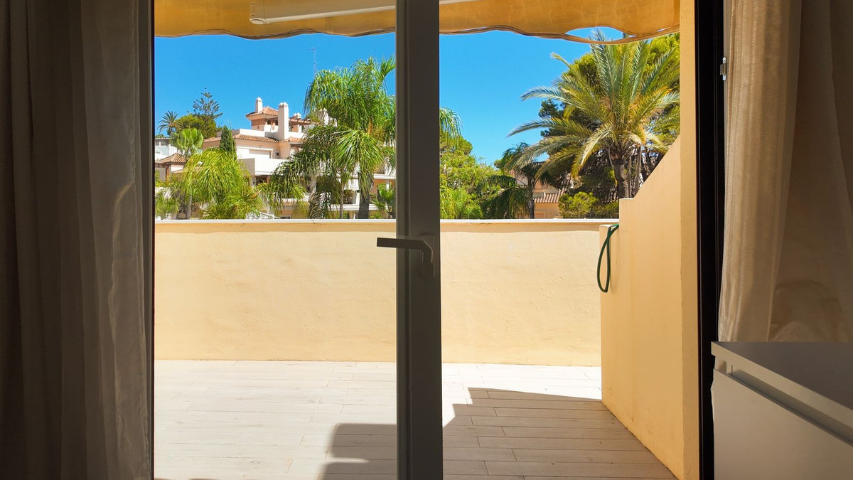 4 Bed Townhouse for sale in Marbella Costa Del Sol, Málaga, Spain
