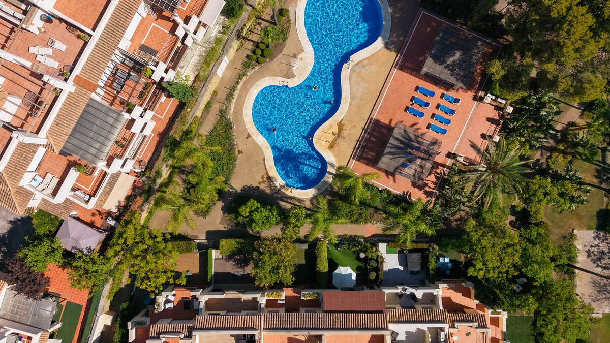4 Bed Townhouse for sale in Marbella Costa Del Sol, Málaga, Spain