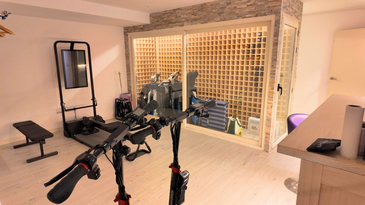 4 Bed Townhouse for sale in Marbella Costa Del Sol, Málaga, Spain