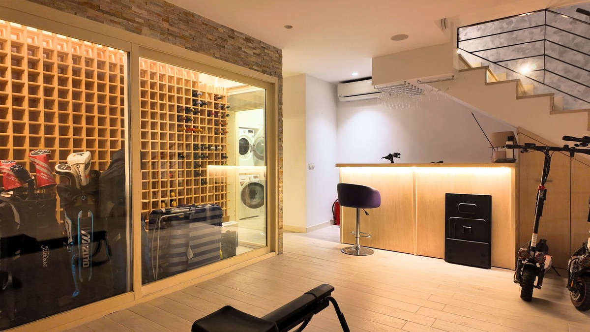 4 Bed Townhouse for sale in Marbella Costa Del Sol, Málaga, Spain