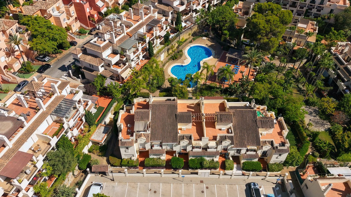 4 Bed Townhouse for sale in Marbella Costa Del Sol, Málaga, Spain