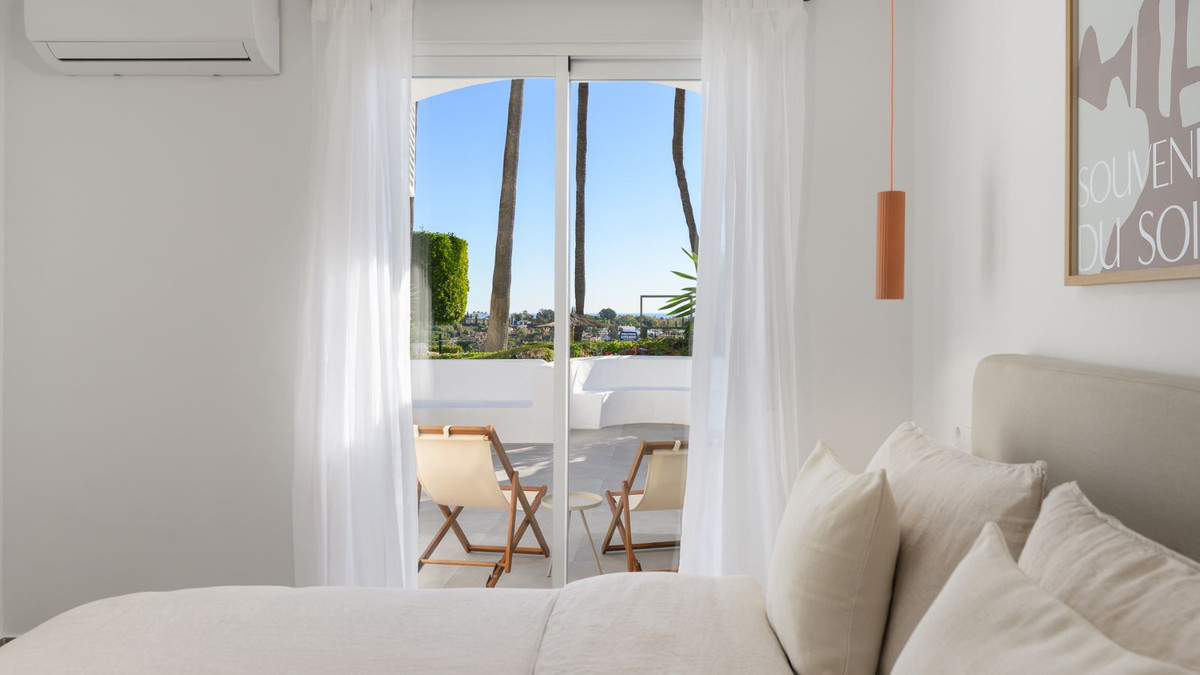 3 Bed Townhouse for sale in Estepona Costa Del Sol, Málaga, Spain