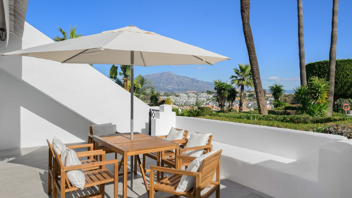 3 Bed Townhouse for sale in Estepona Costa Del Sol, Málaga, Spain