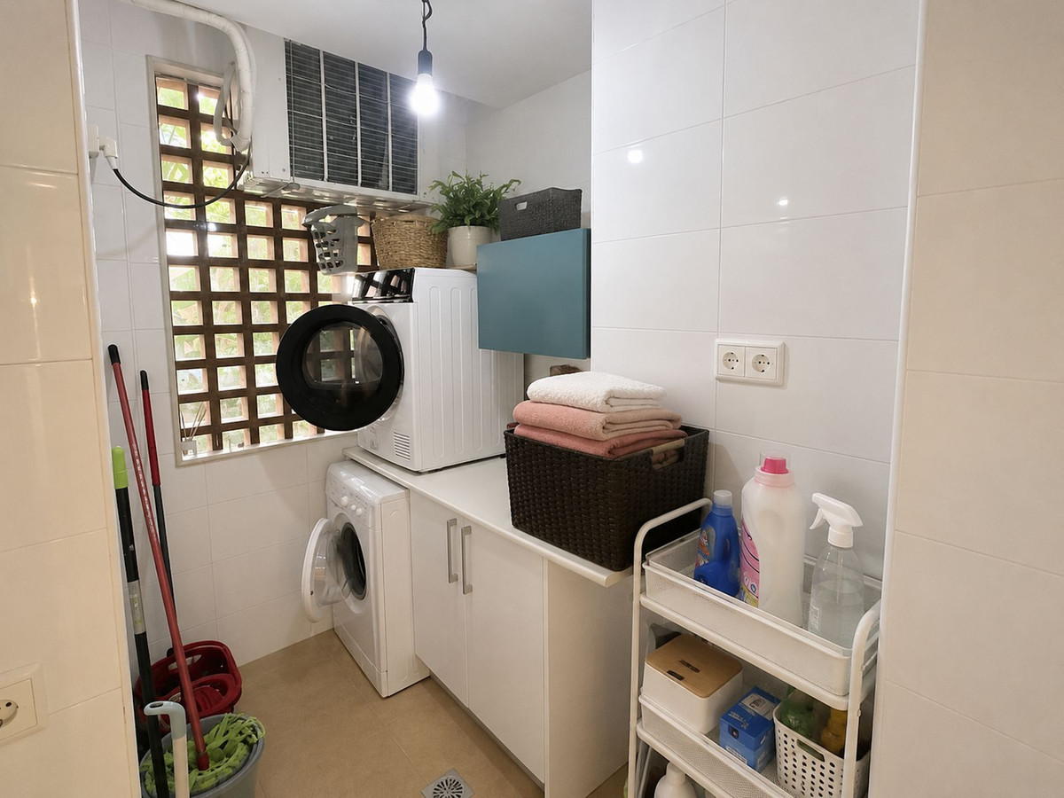 Se vende Apartamento Planta Baja de 2 dormitorios en Costa Del Sol, Málaga, España