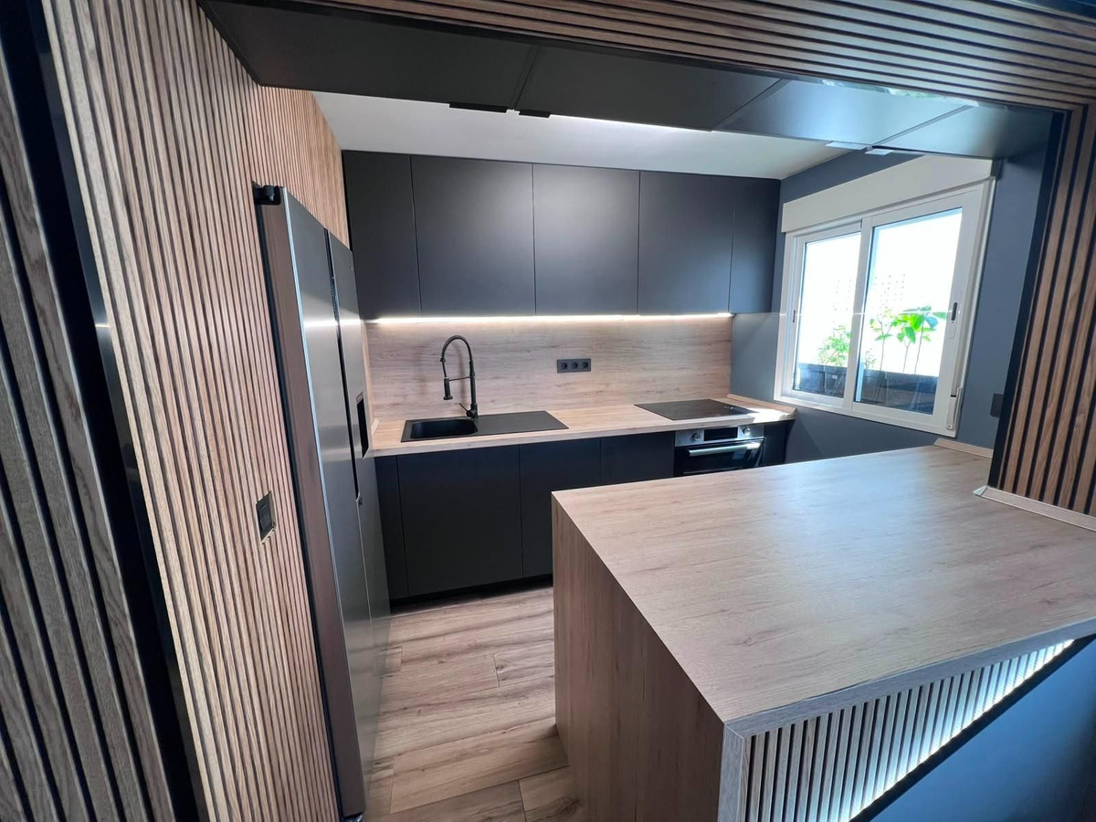 3 Bed Apartment for sale in Estepona Costa Del Sol, Málaga, Spain