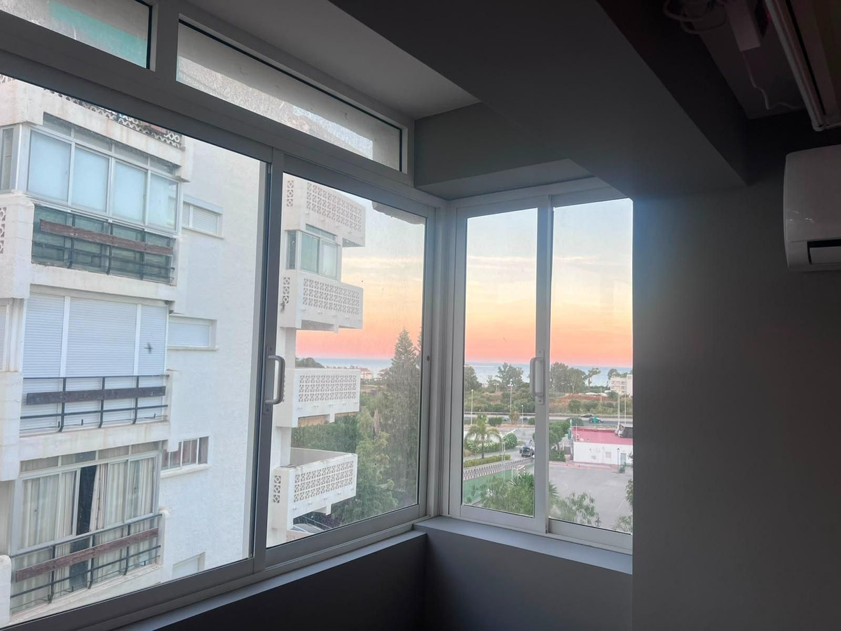 3 Bed Apartment for sale in Estepona Costa Del Sol, Málaga, Spain