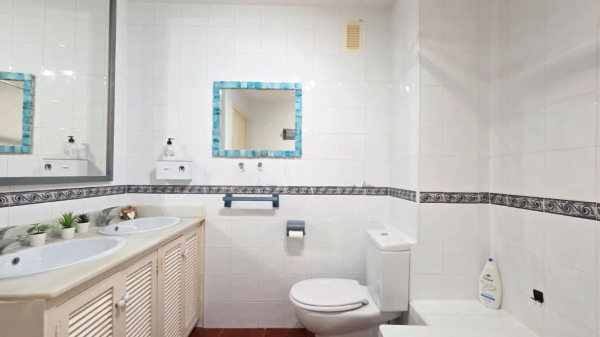 2 Bed Apartment for sale in Sotogrande Costa Del Sol, Cádiz, Spain