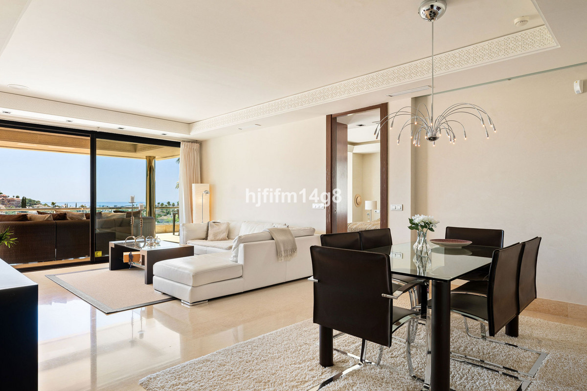 2 Bed Apartment for sale in Nueva Andalucía Costa Del Sol, Málaga, Spain