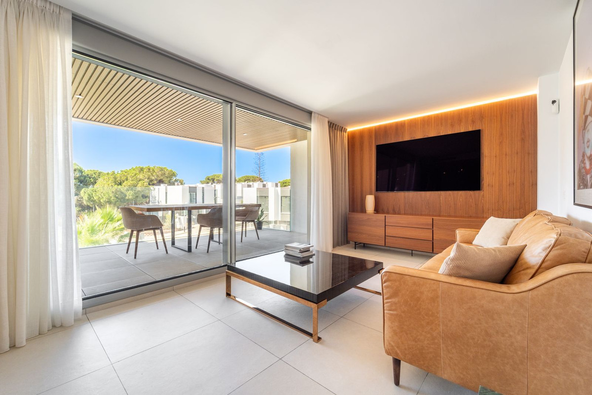 3 Bed Apartment for sale in Elviria Costa Del Sol, Málaga, Spain