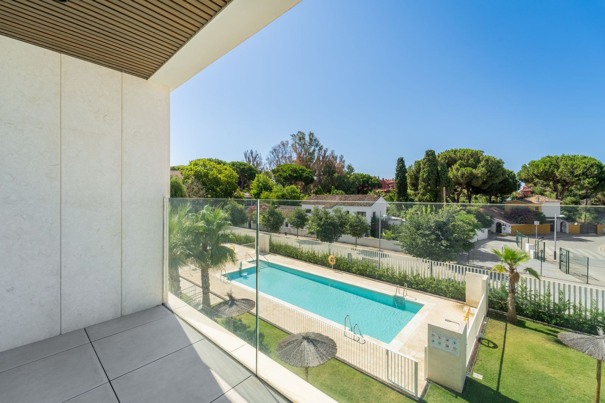 3 Bed Apartment for sale in Elviria Costa Del Sol, Málaga, Spain