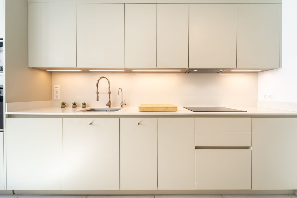 3 Bed Apartment for sale in Elviria Costa Del Sol, Málaga, Spain