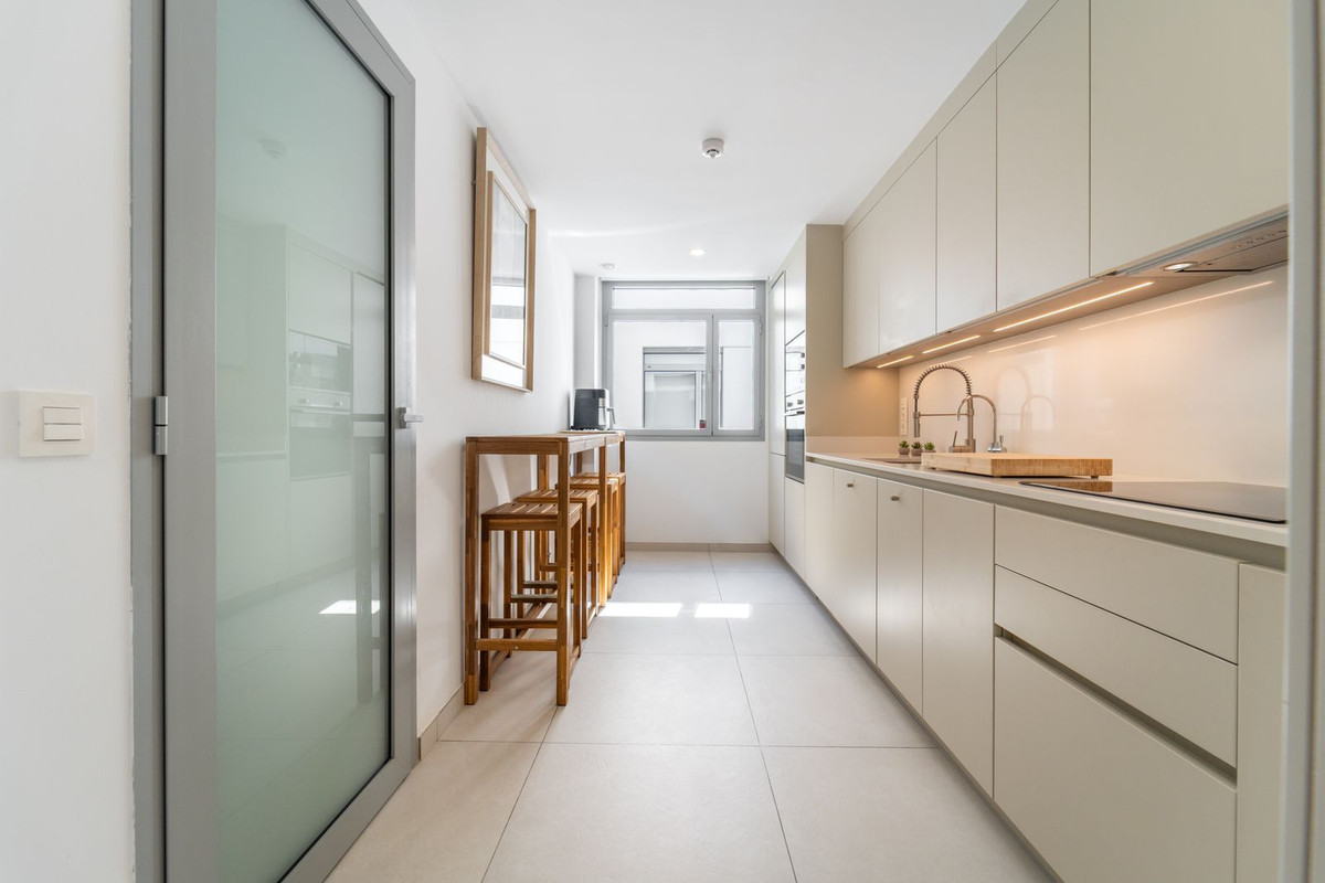 3 Bed Apartment for sale in Elviria Costa Del Sol, Málaga, Spain