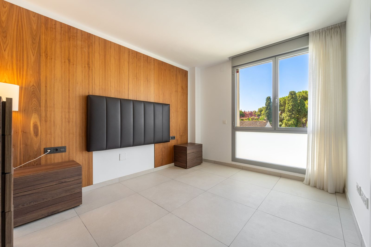 3 Bed Apartment for sale in Elviria Costa Del Sol, Málaga, Spain