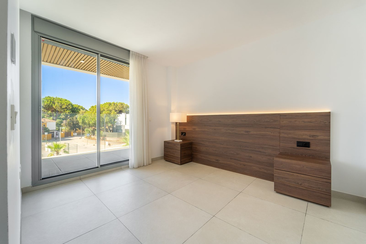 3 Bed Apartment for sale in Elviria Costa Del Sol, Málaga, Spain
