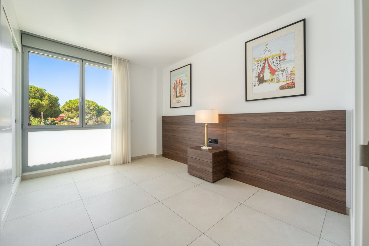 3 Bed Apartment for sale in Elviria Costa Del Sol, Málaga, Spain