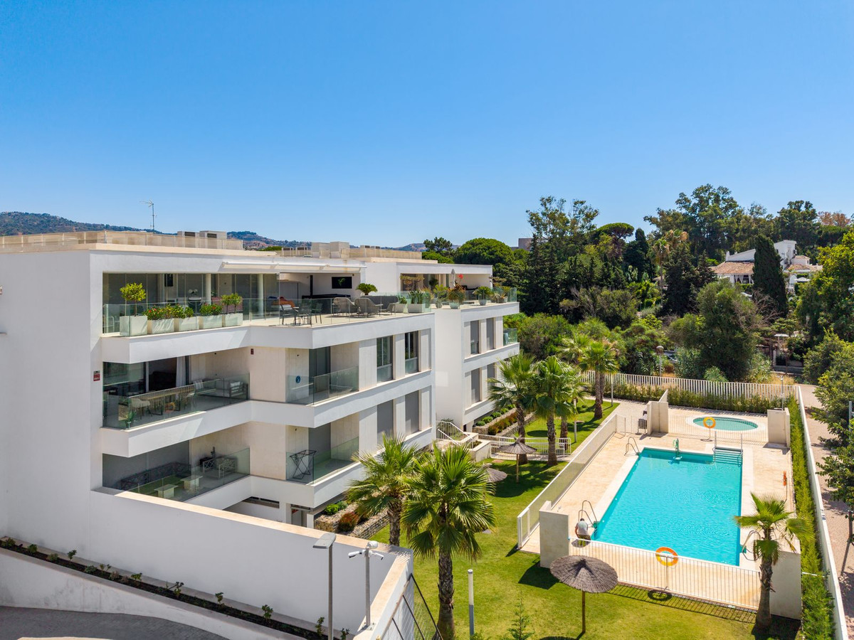 3 Bed Apartment for sale in Elviria Costa Del Sol, Málaga, Spain